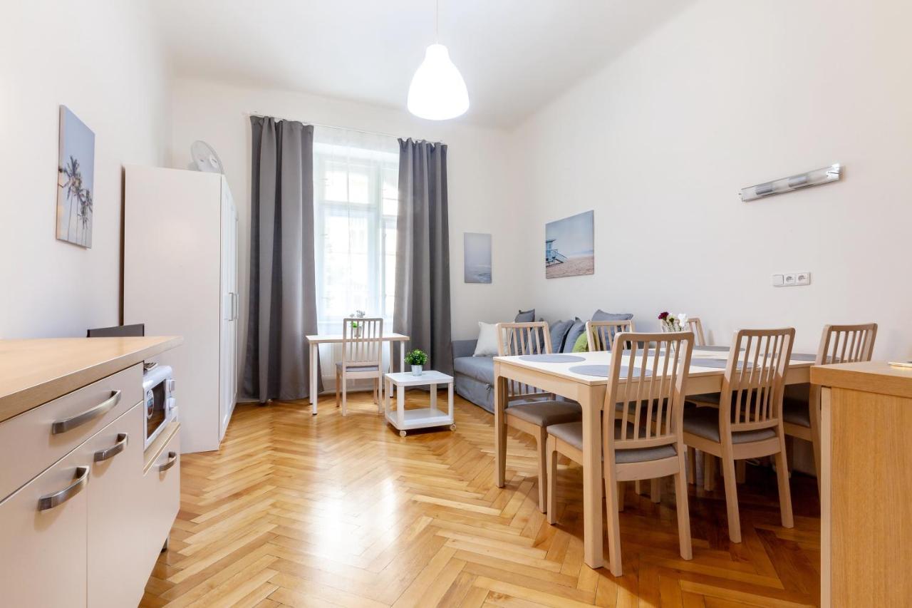 City Castle Aparthotel Praga Zewnętrze zdjęcie