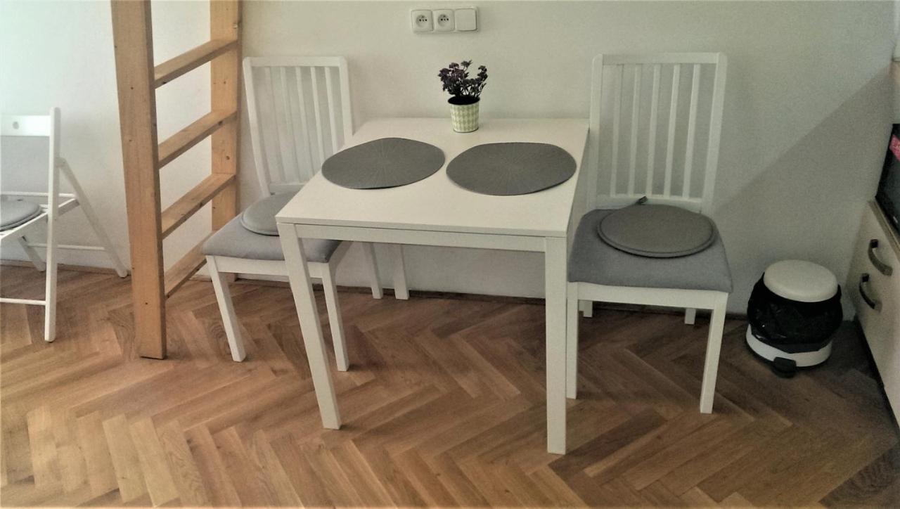 City Castle Aparthotel Praga Zewnętrze zdjęcie