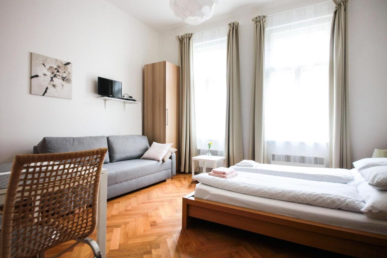 City Castle Aparthotel Praga Zewnętrze zdjęcie